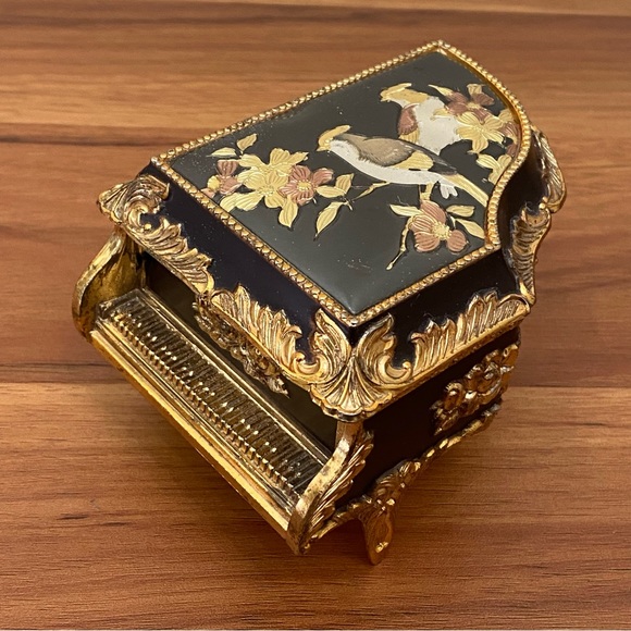 Vintage SANKYO Schmid Japan Oriental Asian Enamel Birds Piano Music Box - Picture 1 of 15